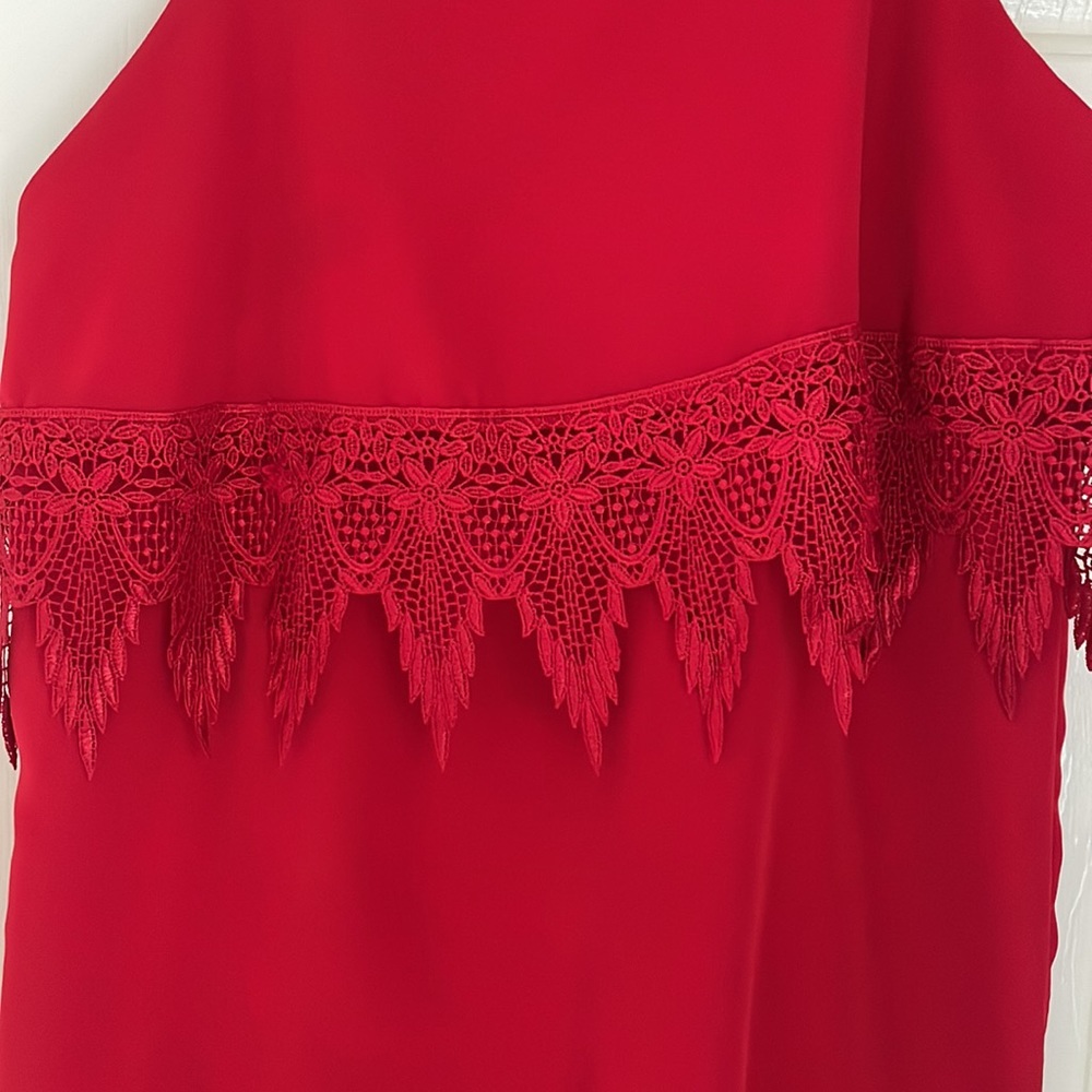 Red dress! - Picture 2 of 5